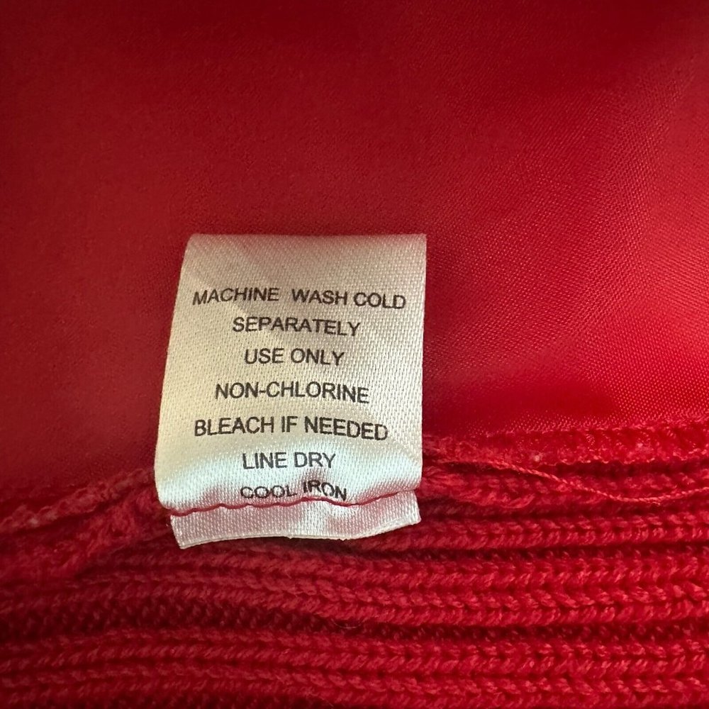 For Cynthia Quilted Red Vest With Knit Back And Black Faux Fur Trim Hood Size L - Picture 4 of 8